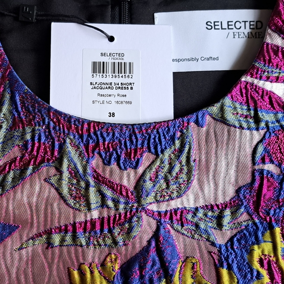 NWT SELECTED FEMME Jonnie Balloon-Sleeve Floral Jacquard Dress - Picture 4 of 7